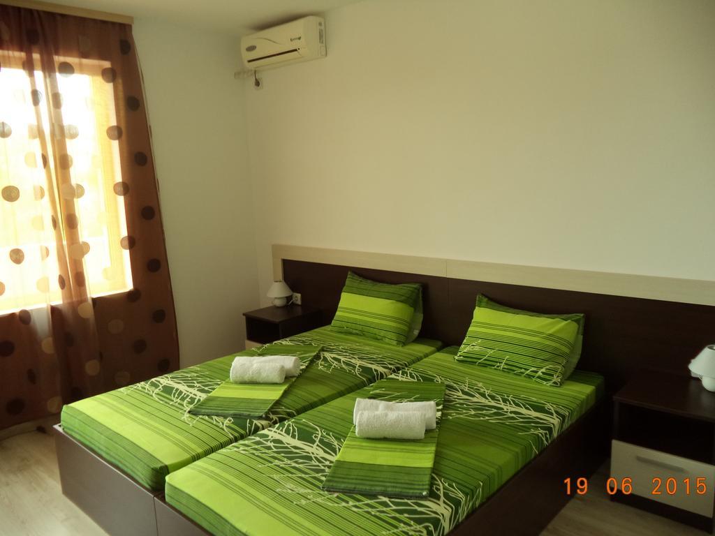 Sveti Georgi Guest House Sozopol Exterior photo
