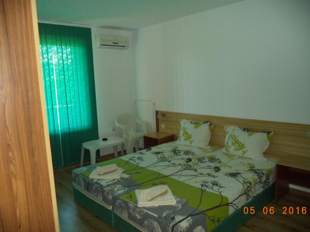 Sveti Georgi Guest House Sozopol Exterior photo